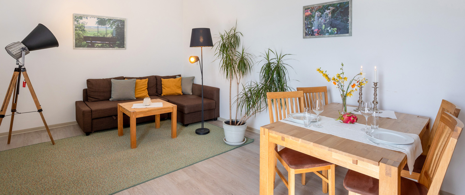 FeWo Auszeit_Wohn-Esszimmer_Slider